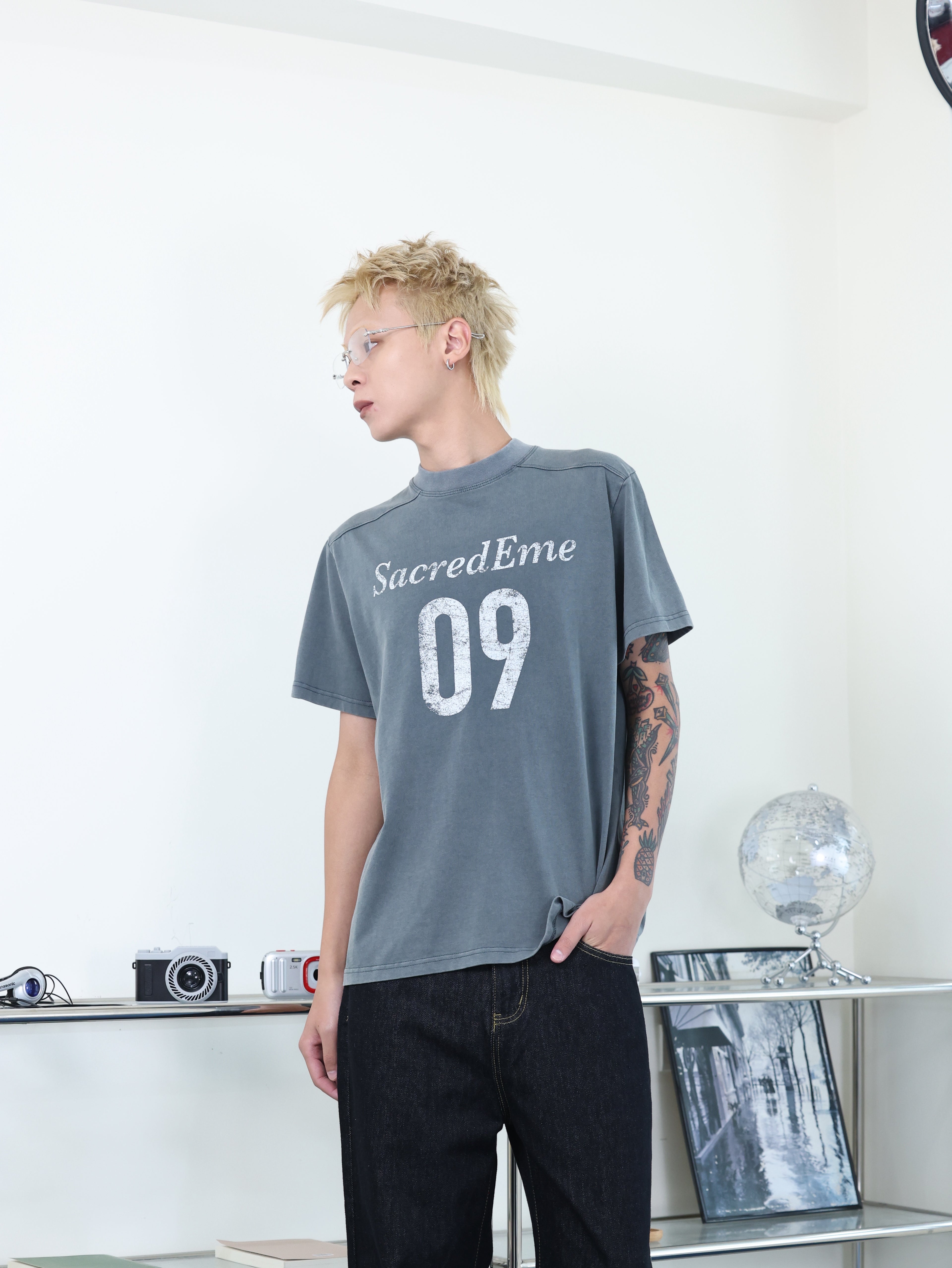 美式 復古 做舊 水洗 斑駁 數字印花 正肩 合身 短版 短袖 T-shirt