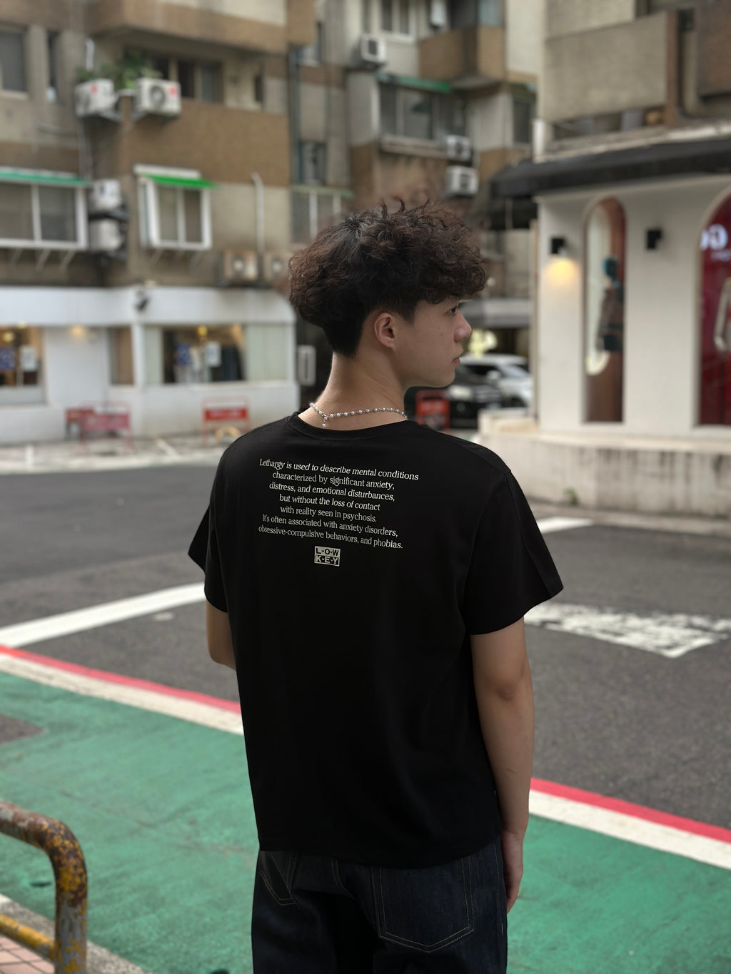 正韓🇰🇷簡約 文字印花 窄身 修身 短版 短袖