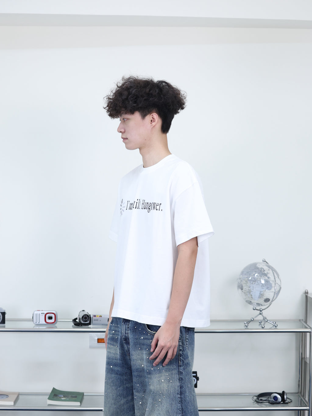 Y-ZONE 自訂款 標語 “I’m still Hungover “ 我還在宿醉 BOXY 短袖