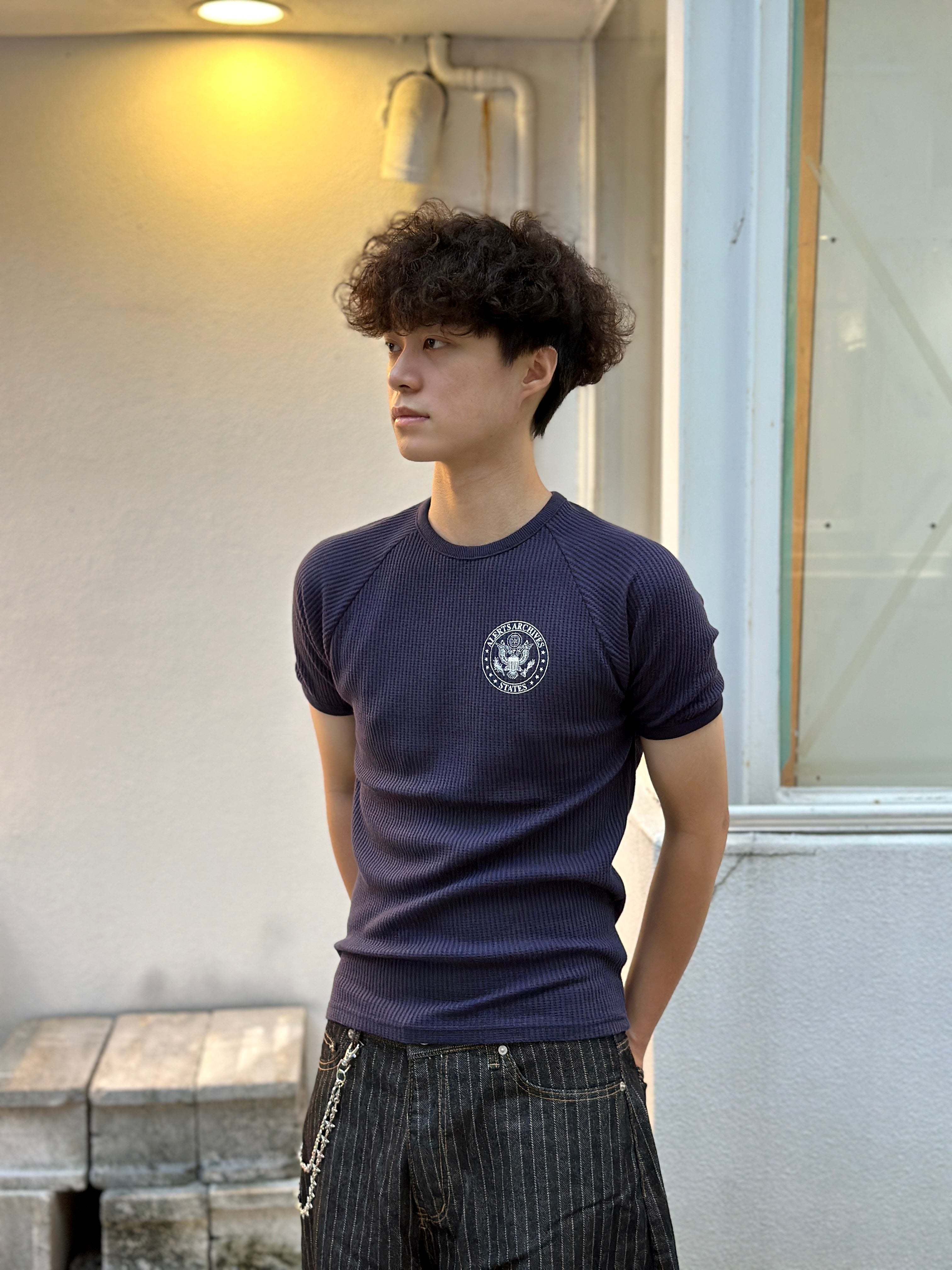 正韓🇰🇷貼身 顯壯 華夫格面料 縮袖口 短版 緊繃短袖