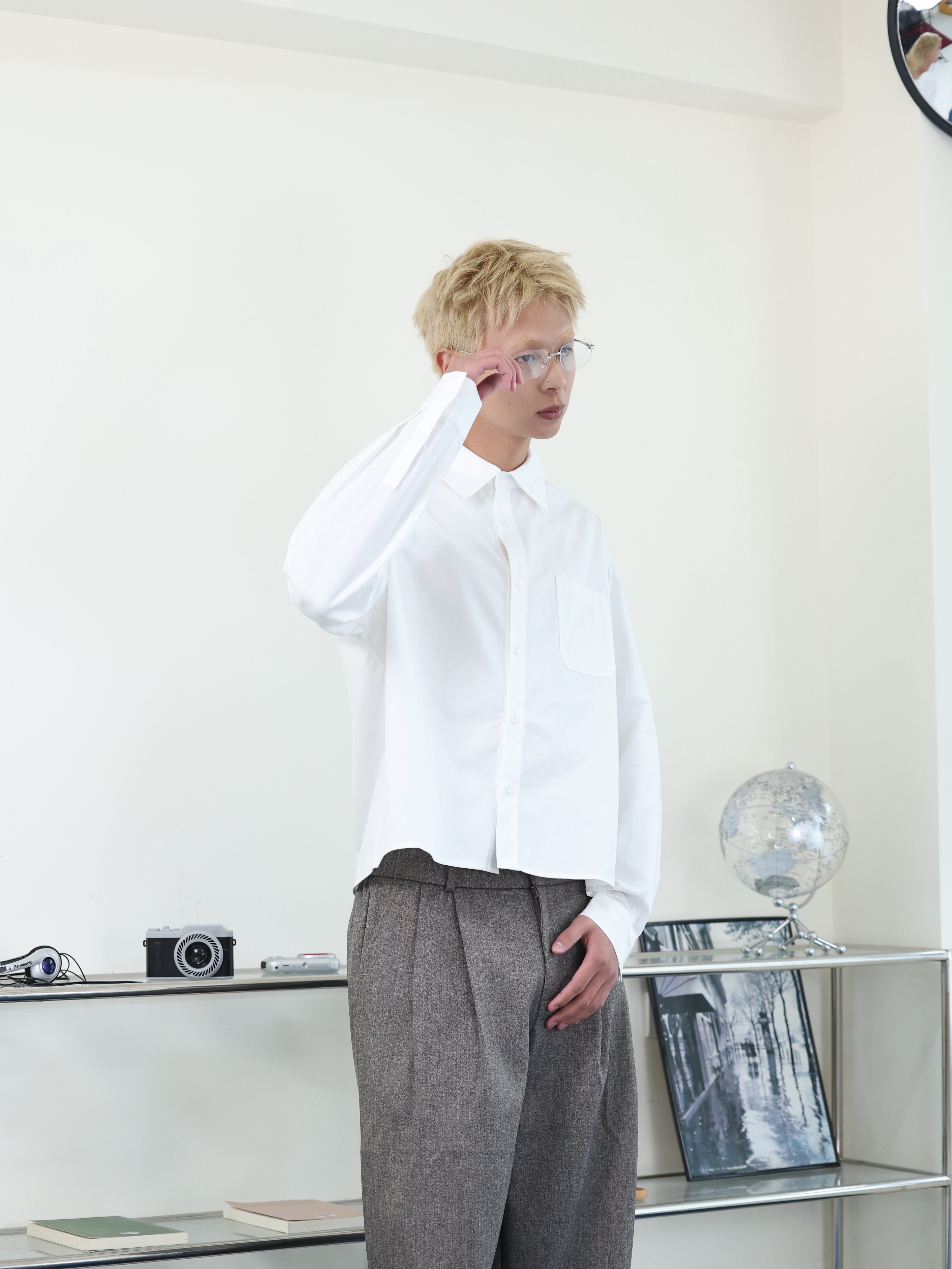 簡約 clean fit 短寬 BOXY 內搭 短版 長袖襯衫