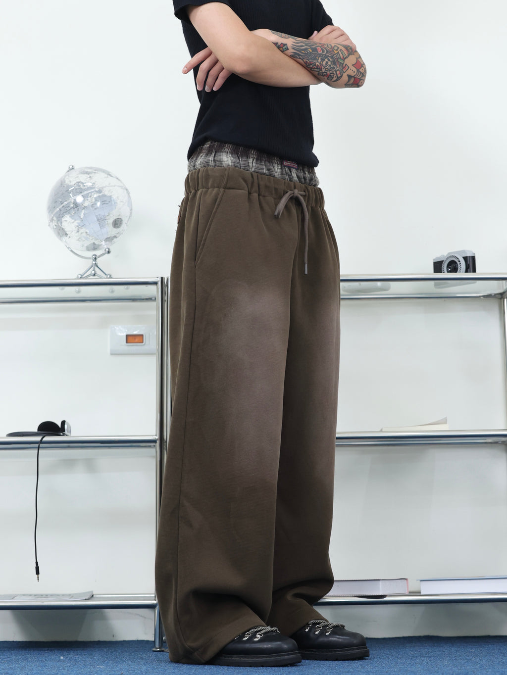 美式 街頭 雙褲頭設計 文字刺繡  咖色 水洗 做舊 直筒 寬鬆 垂墜感 棉褲